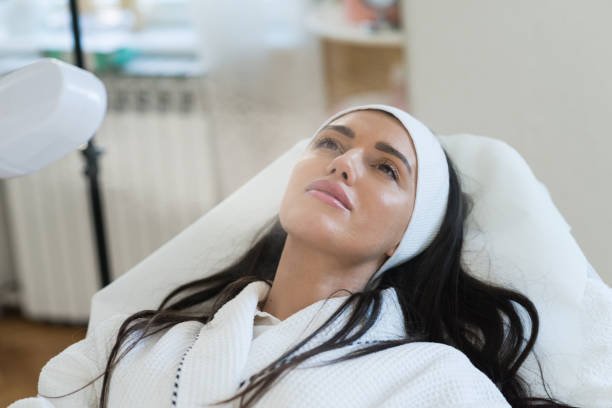 How Hydrafacial Treatment in Dubai Can Enhance Your Natural Beauty